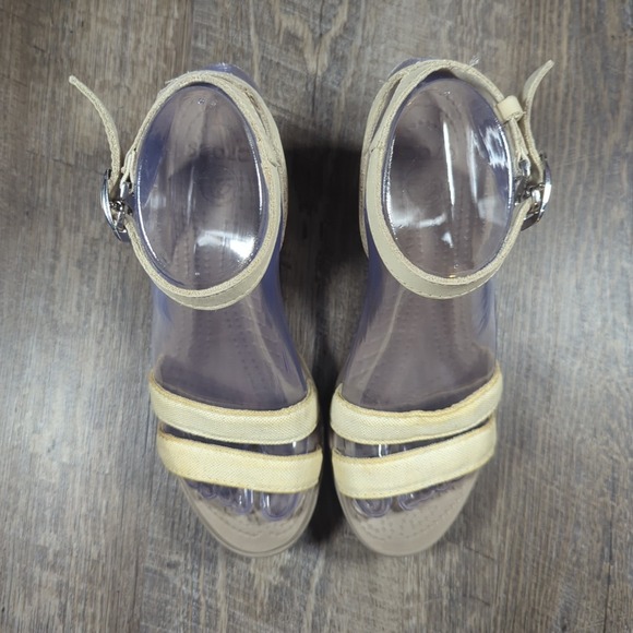 Crocs Sandals Women's Size 7 Beige Leigh II Wedge Strapy Shoes Comfort - Picture 5 of 13